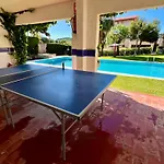 Beachside 4-bedroom With Pool Hotel Alicante