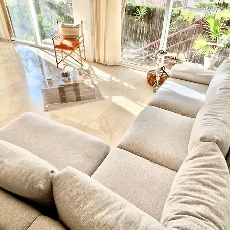 Beachside 4-bedroom With Pool אליקאנטה