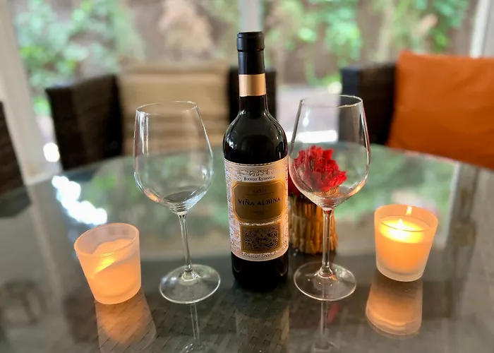Beachside 4-bedroom With Pool מלון 4*