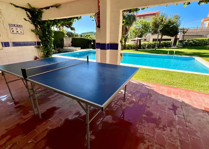 Beachside 4-bedroom With Pool מלון אליקאנטה