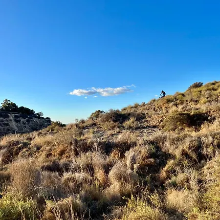 Hotel Beachside 4-bedroom With Pool